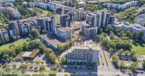 09.09.2020 - Luftbilder vom Karl-Marx-Ring 52-62 und Marx-Zentrum mit Umgebung