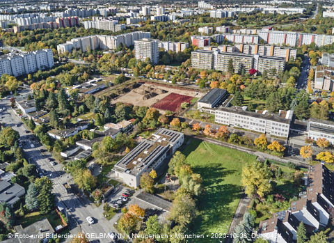 08.10.2020 - Baustelle zur neuen Grundschule am Karl-Marx-Ring in Neuperlach 