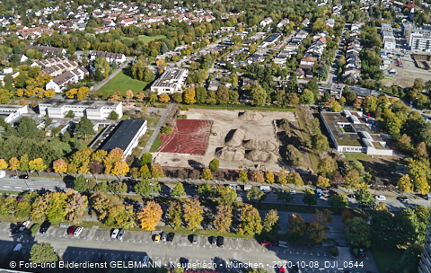 08.10.2020 - Baustelle zur neuen Grundschule am Karl-Marx-Ring in Neuperlach 