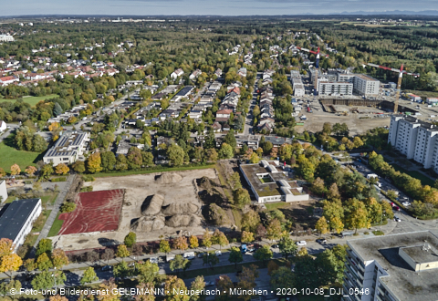 08.10.2020 - Baustelle zur neuen Grundschule am Karl-Marx-Ring in Neuperlach 