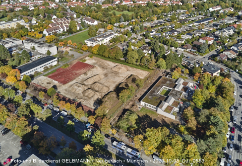 08.10.2020 - Baustelle zur neuen Grundschule am Karl-Marx-Ring in Neuperlach 