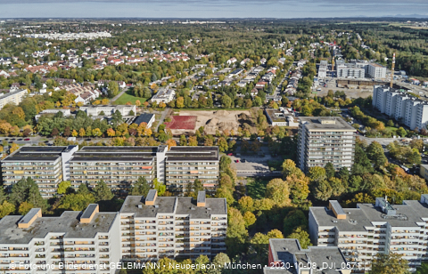 08.10.2020 - Baustelle zur neuen Grundschule am Karl-Marx-Ring in Neuperlach 