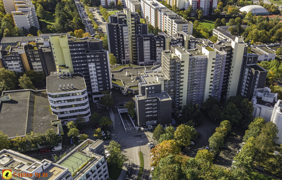 09.10.2020 - Marx-Zentrum und Wohanlage am Karl-Marx-Ring 52-62 in Neuperlach