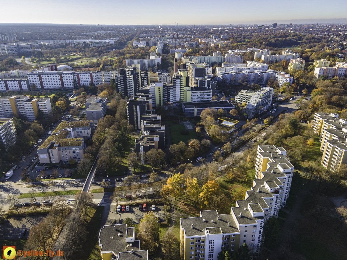 07.11.2020 - Fassadensanierung im Marx-Zentrum und am Karl-Marx-Ring in Neuperlach