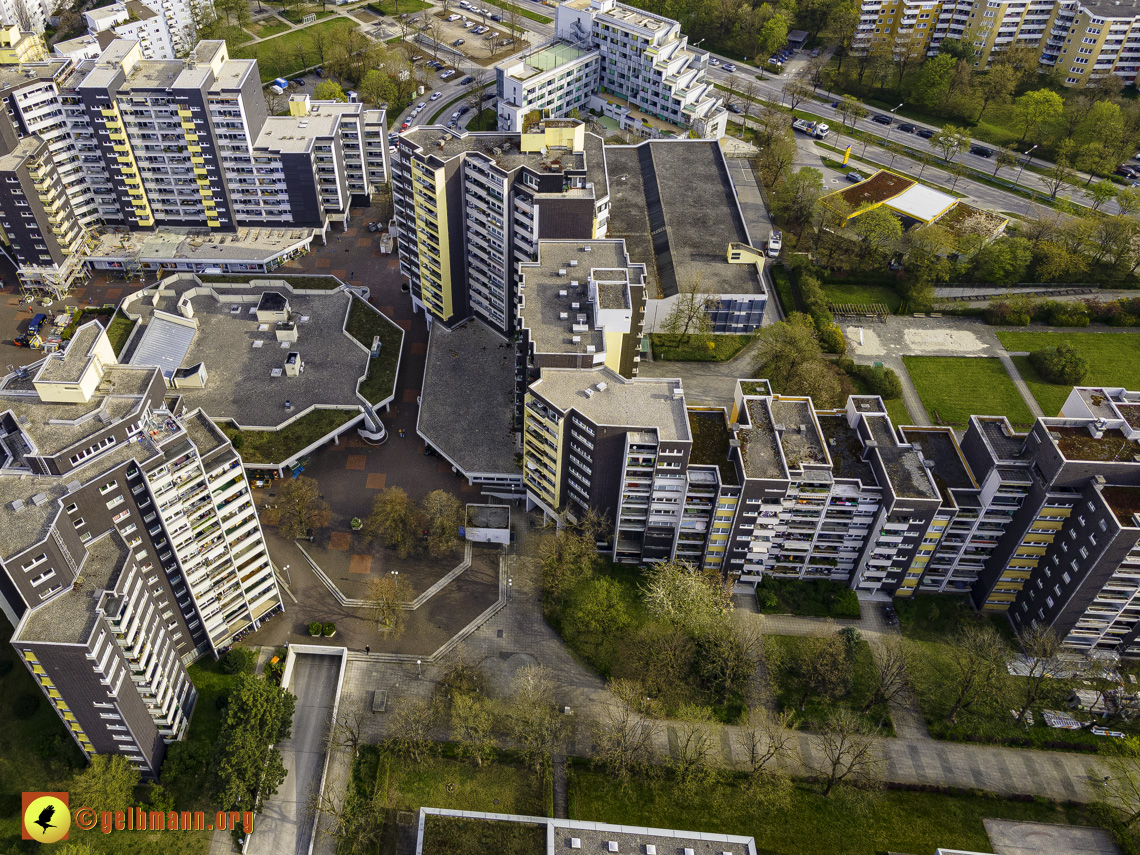 30.04.2021 - Fassadensanierung am Karl-Marx-Ring 52-62 und Marx-Zentrum