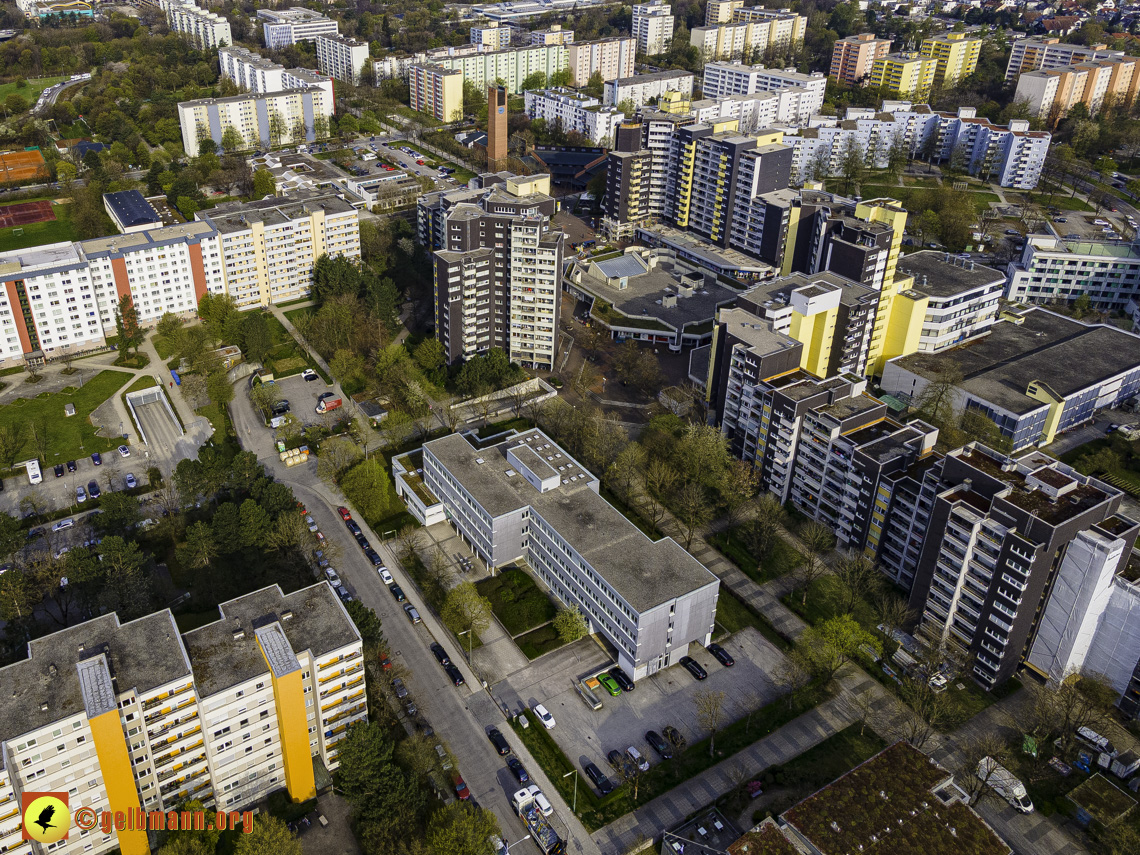 30.04.2021 - Fassadensanierung am Karl-Marx-Ring 52-62 und Marx-Zentrum