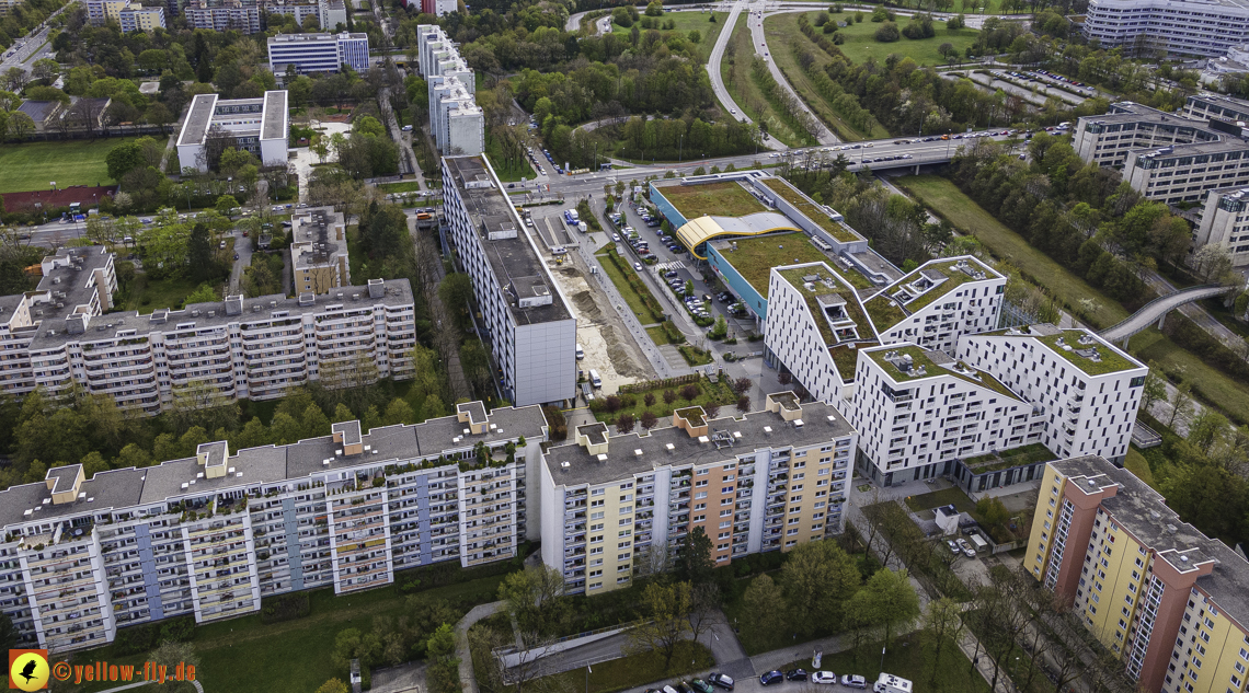 04.05.2021 - Baustelle im Plettzentrum zur Montessori-Schule Neuperlach