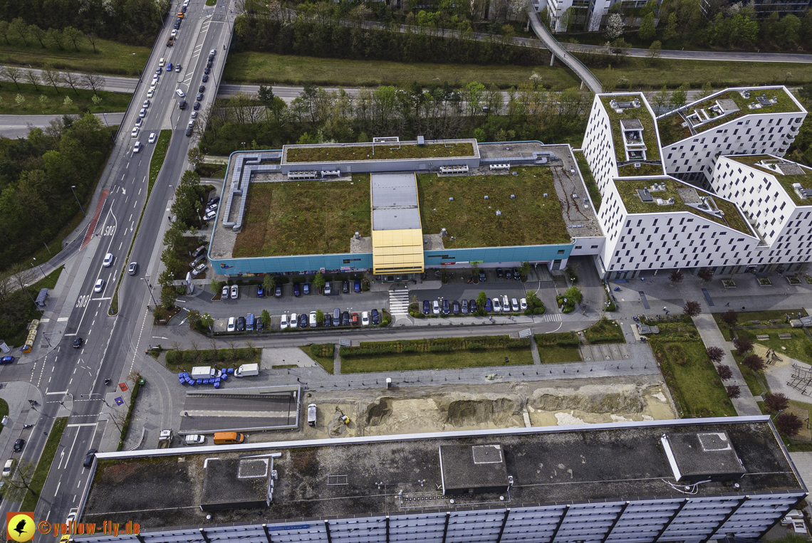 04.05.2021 - Baustelle im Plettzentrum zur Montessori-Schule Neuperlach