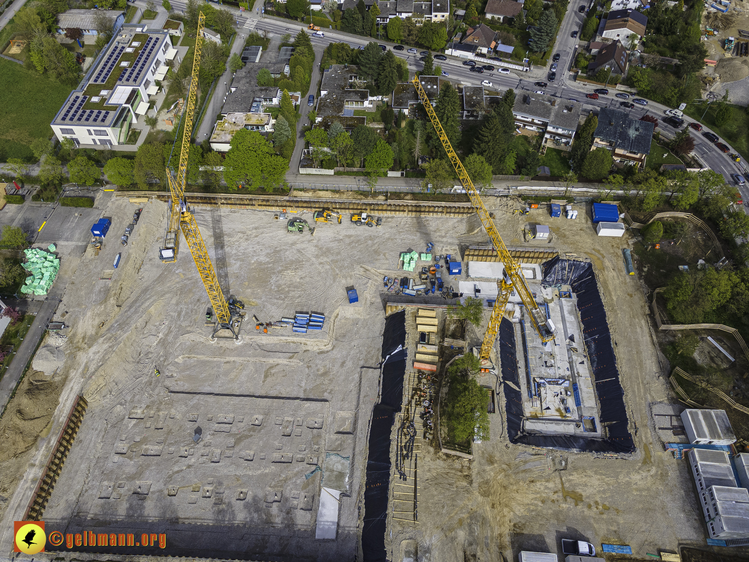 08.05.2021 - Luftbilder Marx-Zentrum und Wohnanalge Karl-Marx-Ring 52-62 in Neuperlach