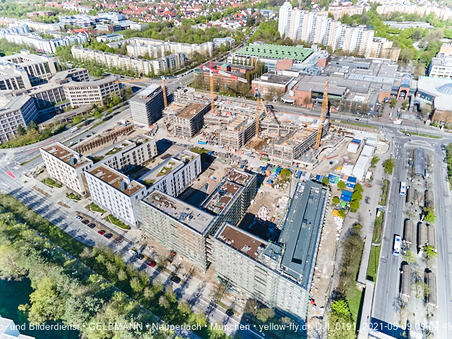 09.05.2021 - Rentenversicherung neben SVN-Sportanlage und Neubau von PerlachPlaza 