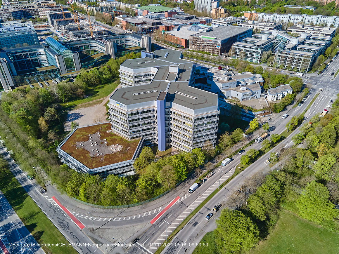 14.05.2021 - Luftaufnahmen von der Ständlerstraße und Umgebung in Neuperlach