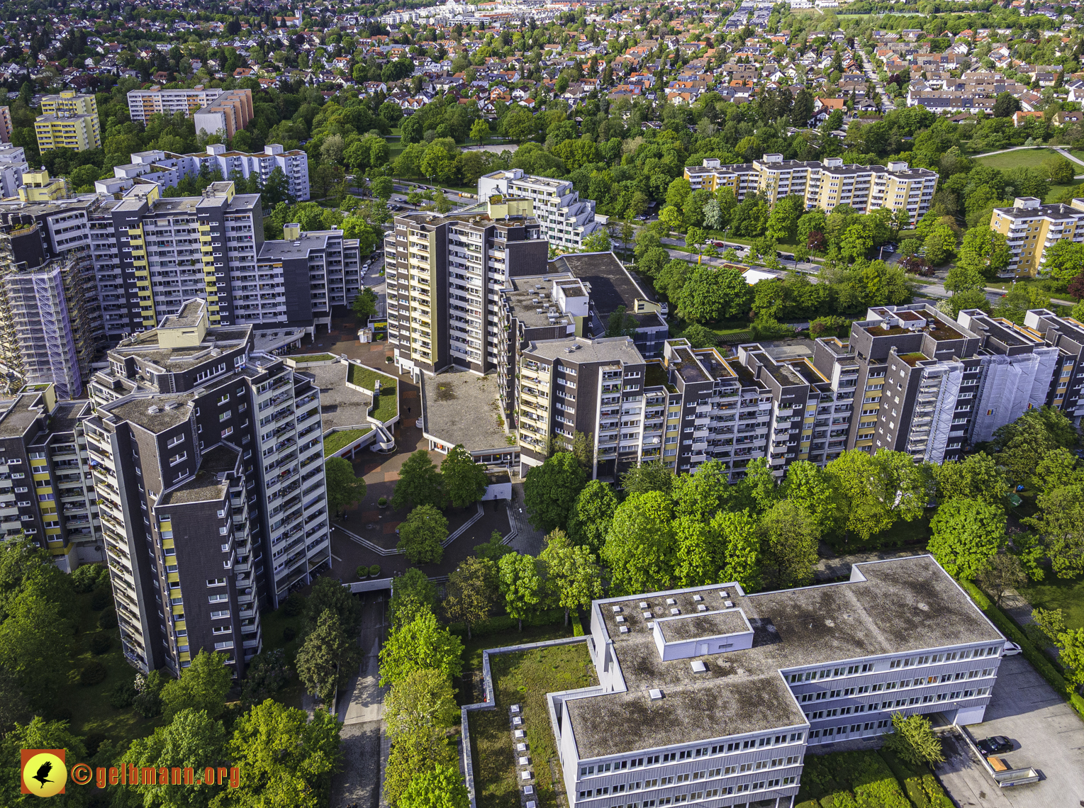 19.05.2021 - Großsanierung im Marx-Zentrum und kleine Sanierung am Karl-Marx-Ring 25-62