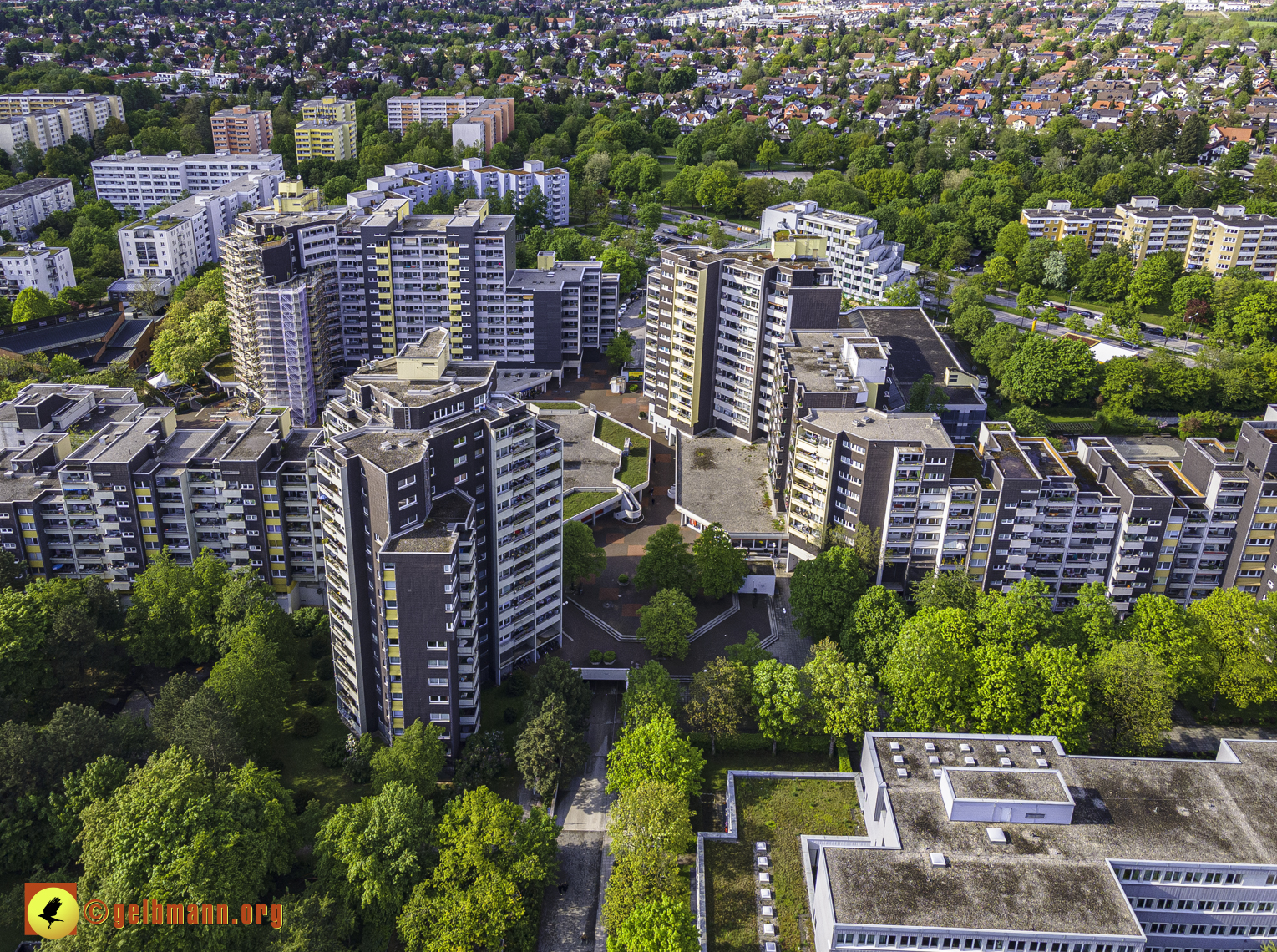 19.05.2021 - Großsanierung im Marx-Zentrum und kleine Sanierung am Karl-Marx-Ring 25-62
