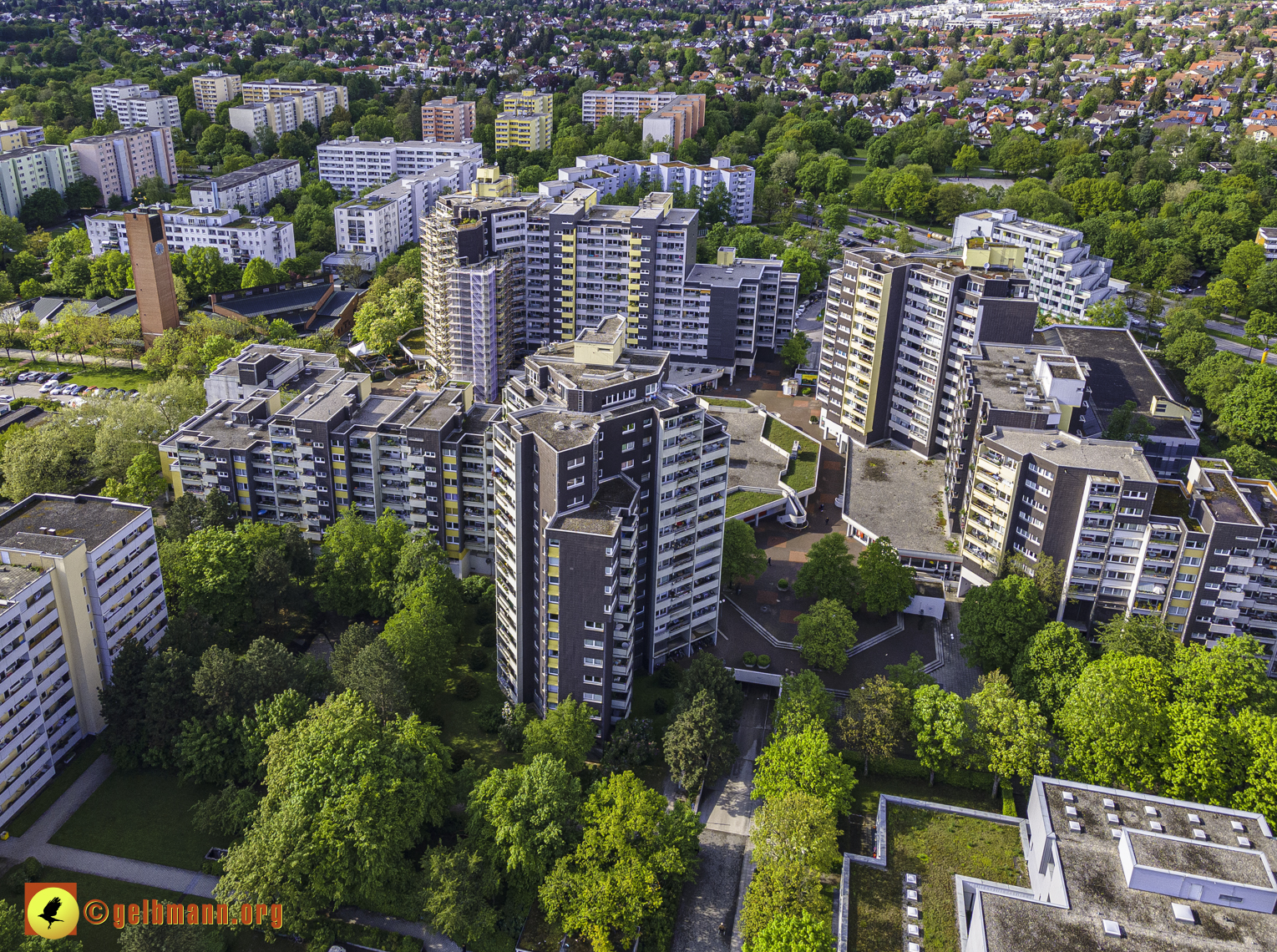 19.05.2021 - Großsanierung im Marx-Zentrum und kleine Sanierung am Karl-Marx-Ring 25-62