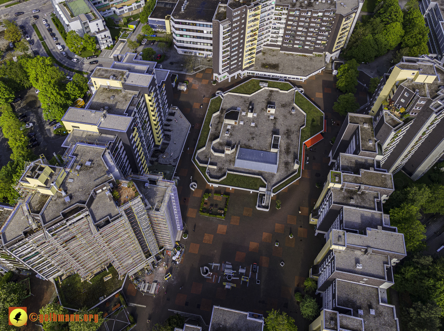 19.05.2021 - Großsanierung im Marx-Zentrum und kleine Sanierung am Karl-Marx-Ring 25-62