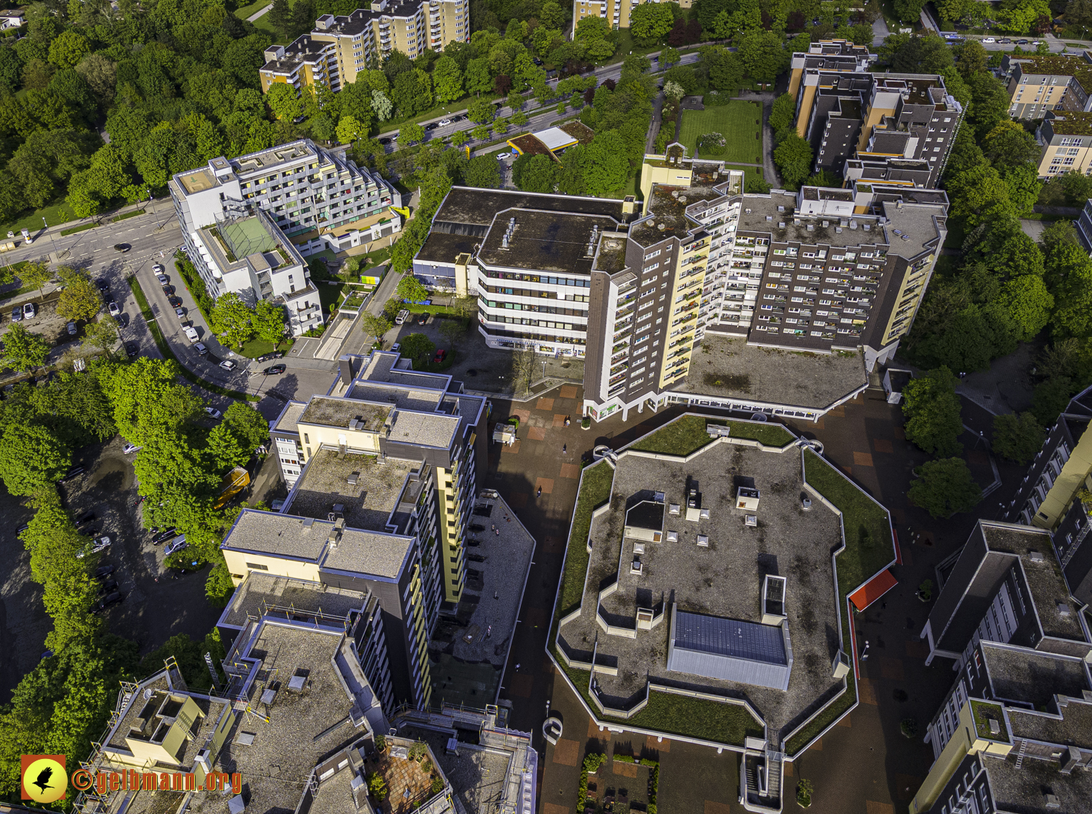 19.05.2021 - Großsanierung im Marx-Zentrum und kleine Sanierung am Karl-Marx-Ring 25-62