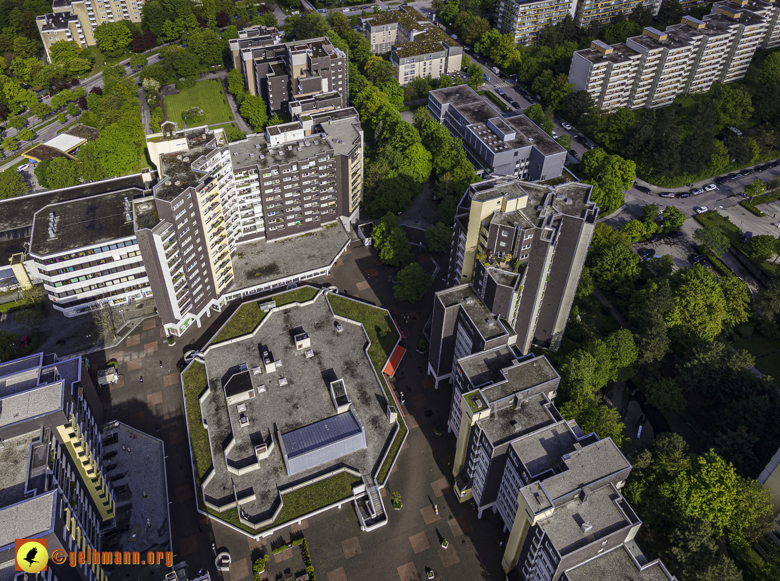 19.05.2021 - Großsanierung im Marx-Zentrum und kleine Sanierung am Karl-Marx-Ring 25-62