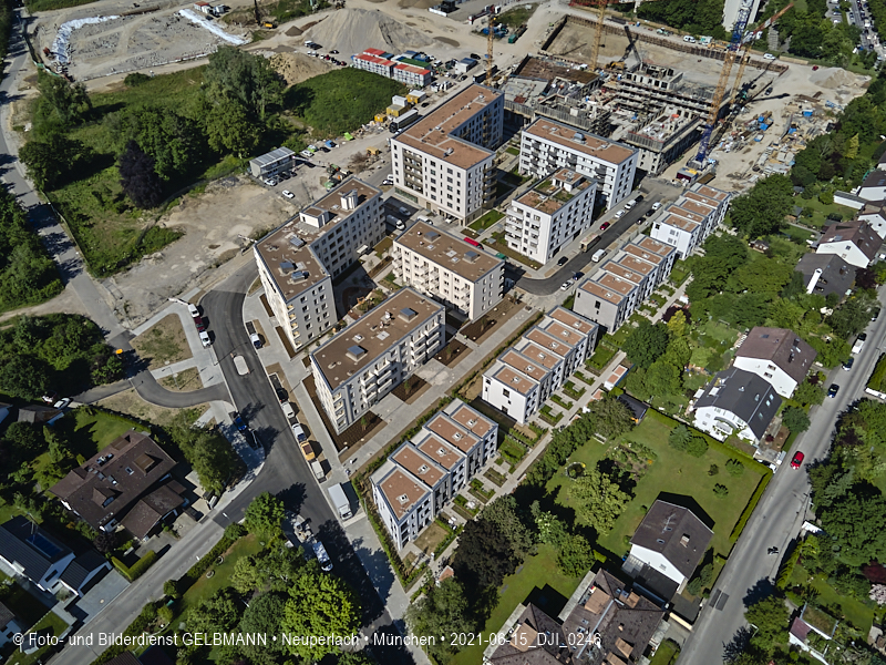 15.06.2021 - DEMOS Baustelle Alexisquartier - das Duett und Pandion Verde