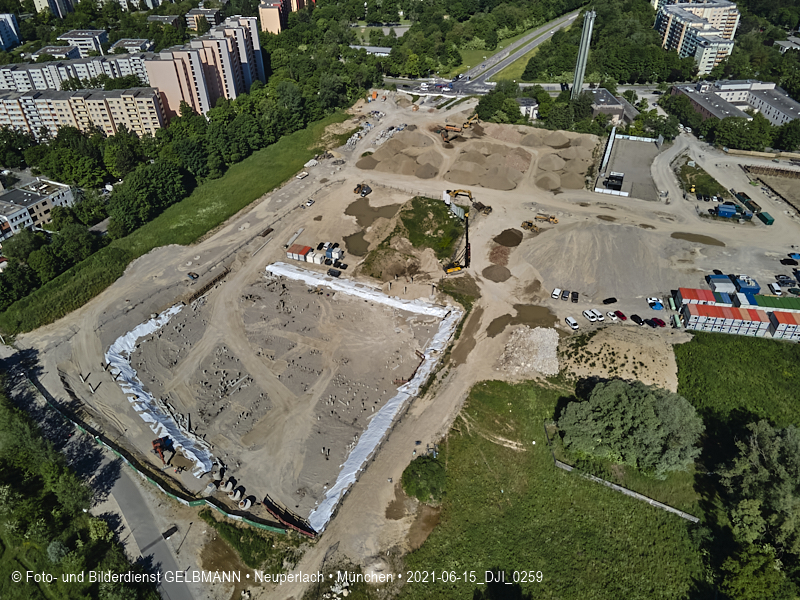 15.06.2021 - DEMOS Baustelle Alexisquartier - das Duett und Pandion Verde