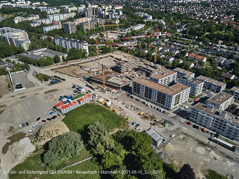 15.06.2021 - DEMOS Baustelle Alexisquartier - das Duett und Pandion Verde