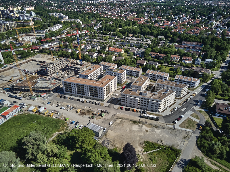 15.06.2021 - DEMOS Baustelle Alexisquartier - das Duett und Pandion Verde