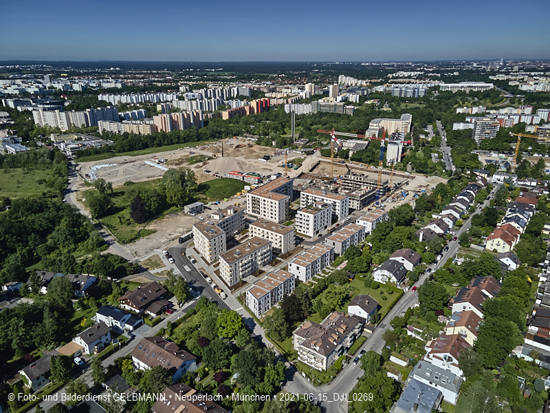 15.06.2021 - DEMOS Baustelle Alexisquartier - das Duett und Pandion Verde
