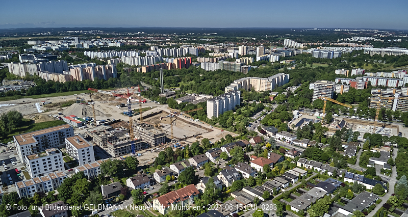 15.06.2021 - DEMOS Baustelle Alexisquartier - das Duett und Pandion Verde