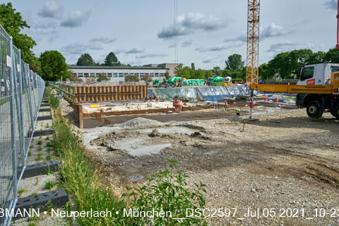 05.07.2021 - neuperlach.org.gelbmann.org zeigt aktuelle Baustellenfotos von der Grundschule am Karl-Marx-Ring in Neuperlach 05.07.2021 - neuperlach.org.gelbmann.org zeigt aktuelle Baustellenfotos von der Grundschule am Karl-Marx-Ring in Neuperlach