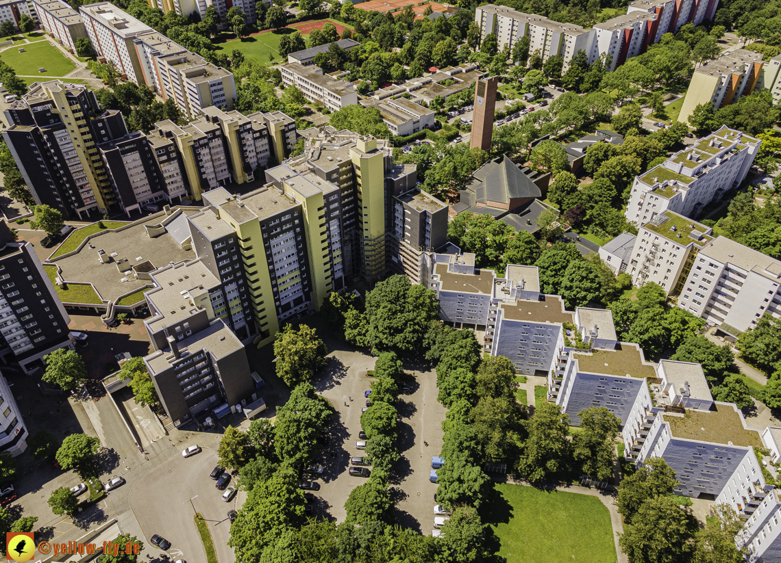 06.07.2021 - Marx-Zentrum und Wohnanlage am Karl-Marx-Ring 52-62