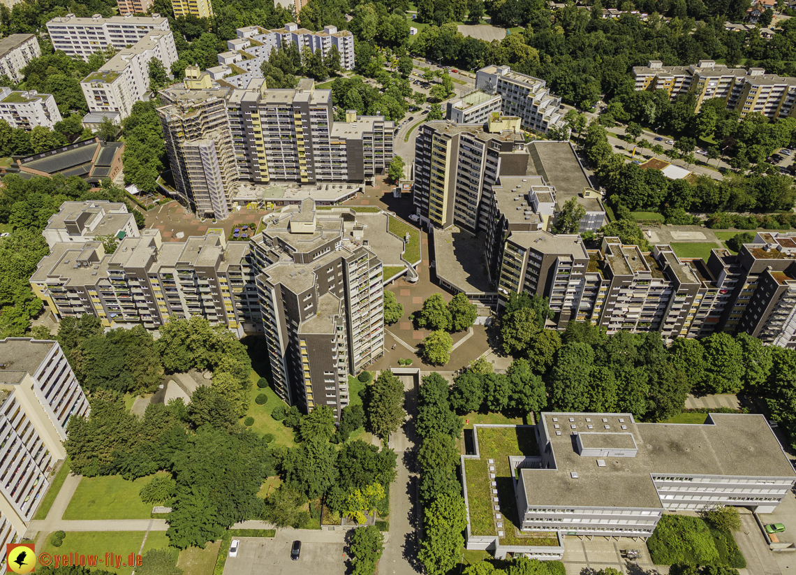 06.07.2021 - Marx-Zentrum und Wohnanlage am Karl-Marx-Ring 52-62