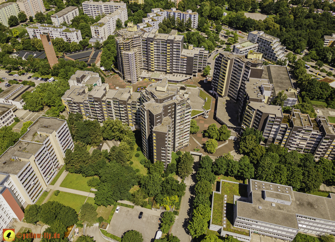 06.07.2021 - Marx-Zentrum und Wohnanlage am Karl-Marx-Ring 52-62