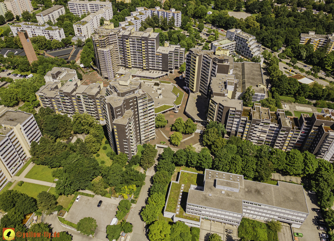 06.07.2021 - Marx-Zentrum und Wohnanlage am Karl-Marx-Ring 52-62