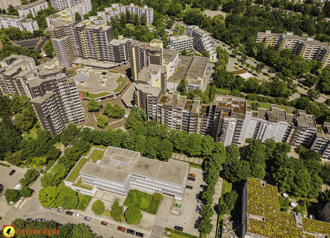 06.07.2021 - Marx-Zentrum und Wohnanlage am Karl-Marx-Ring 52-62