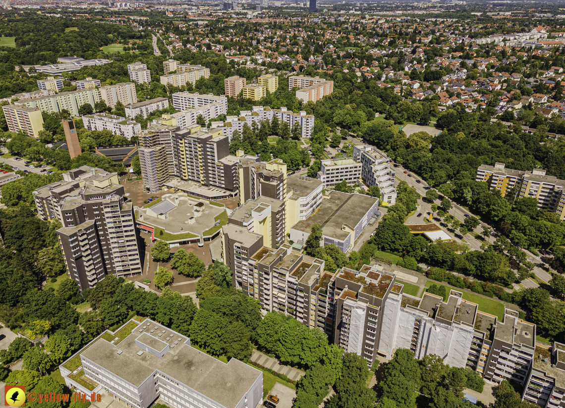 06.07.2021 - Marx-Zentrum und Wohnanlage am Karl-Marx-Ring 52-62