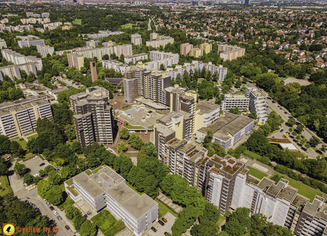 06.07.2021 - Marx-Zentrum und Wohnanlage am Karl-Marx-Ring 52-62