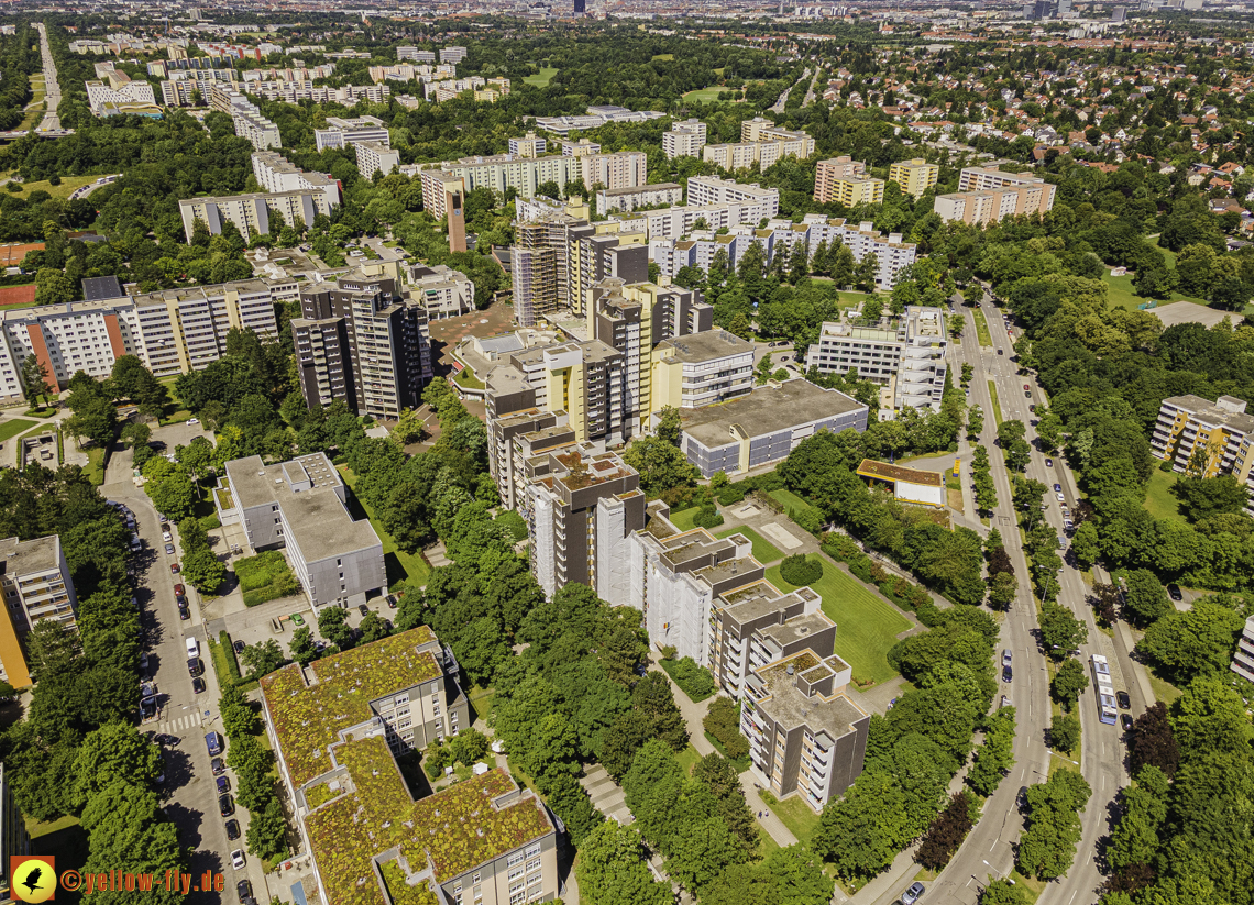 06.07.2021 - Marx-Zentrum und Wohnanlage am Karl-Marx-Ring 52-62