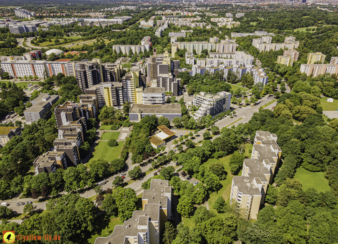 06.07.2021 - Marx-Zentrum und Wohnanlage am Karl-Marx-Ring 52-62