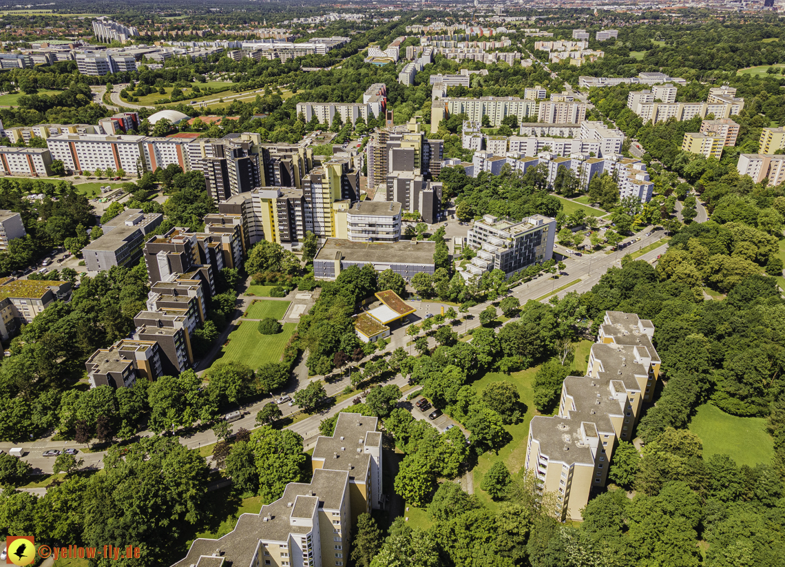 06.07.2021 - Marx-Zentrum und Wohnanlage am Karl-Marx-Ring 52-62