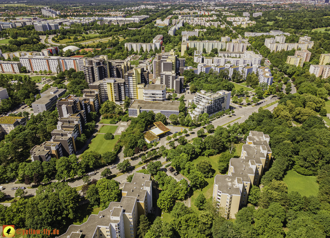 06.07.2021 - Marx-Zentrum und Wohnanlage am Karl-Marx-Ring 52-62