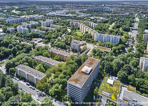 06.07.2021- Schule am Strehleranger mit Ostpark und Umgebung in Neuperlach