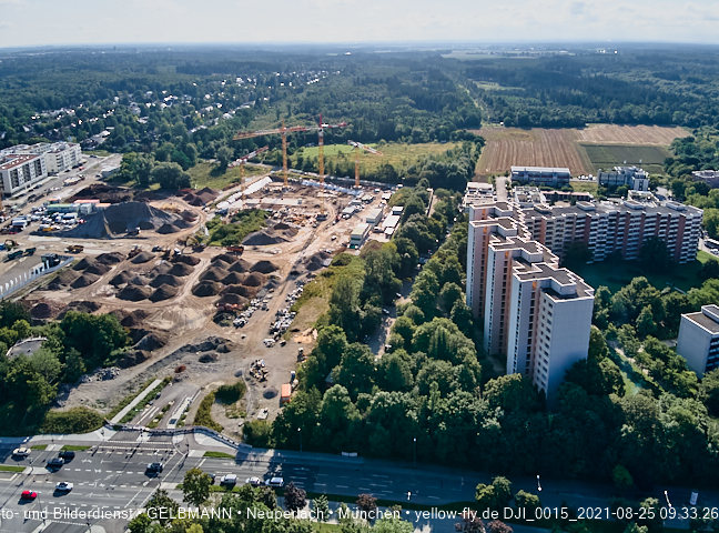 25.08.2021 - Baustelle Pandion Verde und DEMOS-Baustelle im Alexisqaurtier