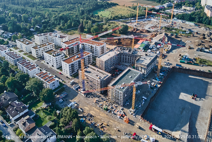25.08.2021 - Baustelle Pandion Verde und DEMOS-Baustelle im Alexisqaurtier