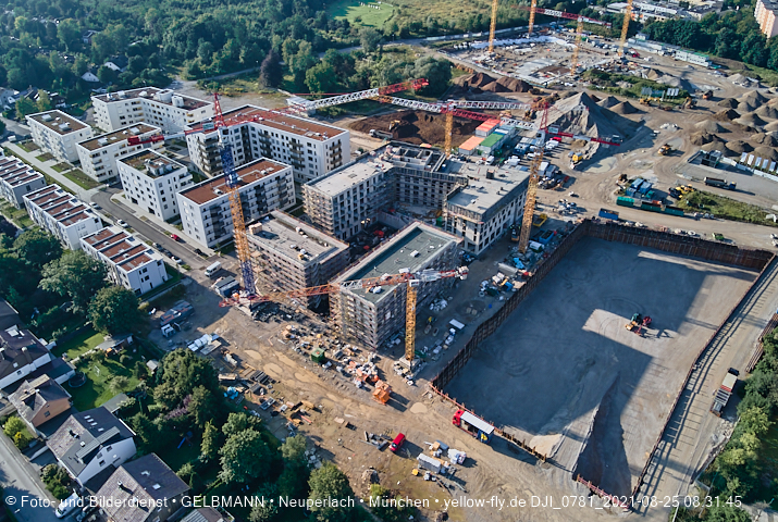 25.08.2021 - Baustelle Pandion Verde und DEMOS-Baustelle im Alexisqaurtier