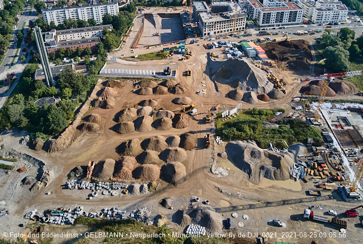 25.08.2021 - Baustelle Pandion Verde und DEMOS-Baustelle im Alexisqaurtier