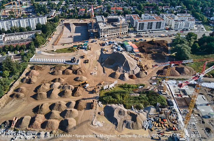 25.08.2021 - Baustelle Pandion Verde und DEMOS-Baustelle im Alexisqaurtier