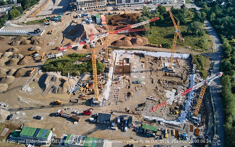 25.08.2021 - Baustelle Pandion Verde und DEMOS-Baustelle im Alexisqaurtier