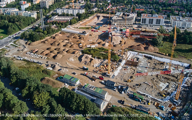 25.08.2021 - Baustelle Pandion Verde und DEMOS-Baustelle im Alexisqaurtier