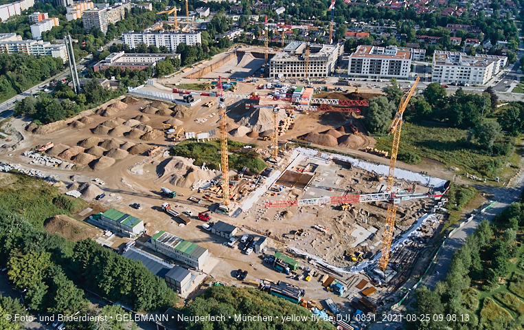 25.08.2021 - Baustelle Pandion Verde und DEMOS-Baustelle im Alexisqaurtier