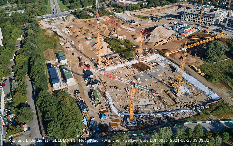 25.08.2021 - Baustelle Pandion Verde und DEMOS-Baustelle im Alexisqaurtier