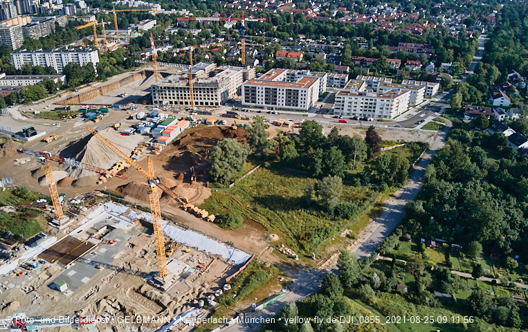 25.08.2021 - Baustelle Pandion Verde und DEMOS-Baustelle im Alexisqaurtier